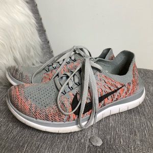 Orange & Grey Nike fly knits 🍊